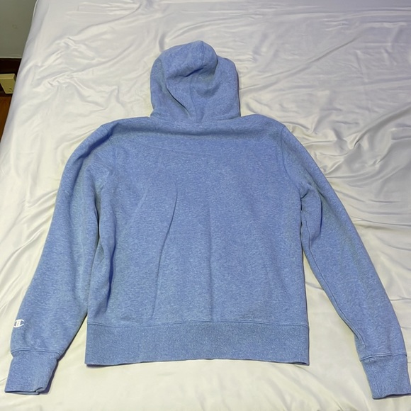 Champion Sweatshirt - Picture 2 of 3